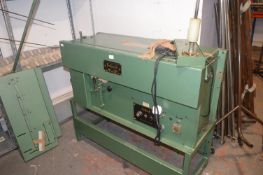 Reliant M14 Heated Waistband Seem Press