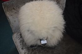 Fluffy Stool