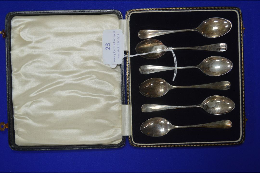 Cased Set of Six Silver Teaspoons Hallmarked Birmingham 1930 ~17g total