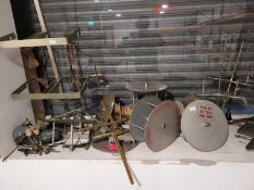 Quantity of Mixed Sewing Machine Thread Stands