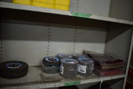 *180mm and 125mm Flat Discs, and Abrasive Paper