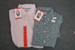 *Two Jachs Men's Short Sleeve Shirts Size: M