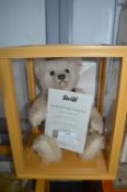 Steiff Bear of the Year 2015 No. 398 with Display