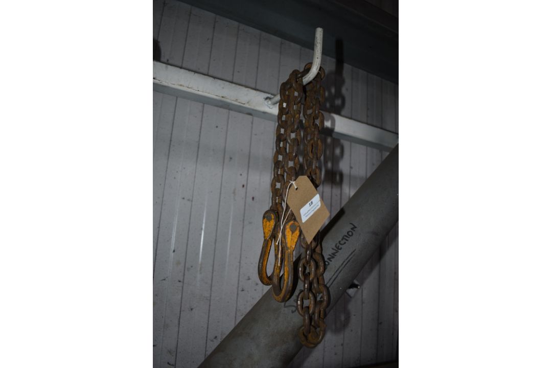 *Lifting Chain