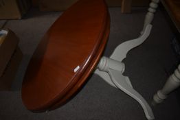 *Round Wood Tripod Table (AF)