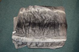 *Mon Chateau Luxury Throw