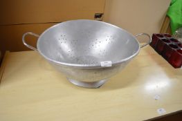 *Aluminium Colander