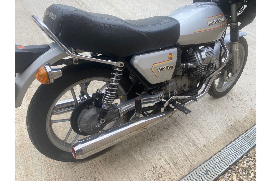 1980 Moto Guzzi V35 II Reg. no. YRP 594W Frame no. PD11650 Engine no. PC12817 - Image 6 of 6