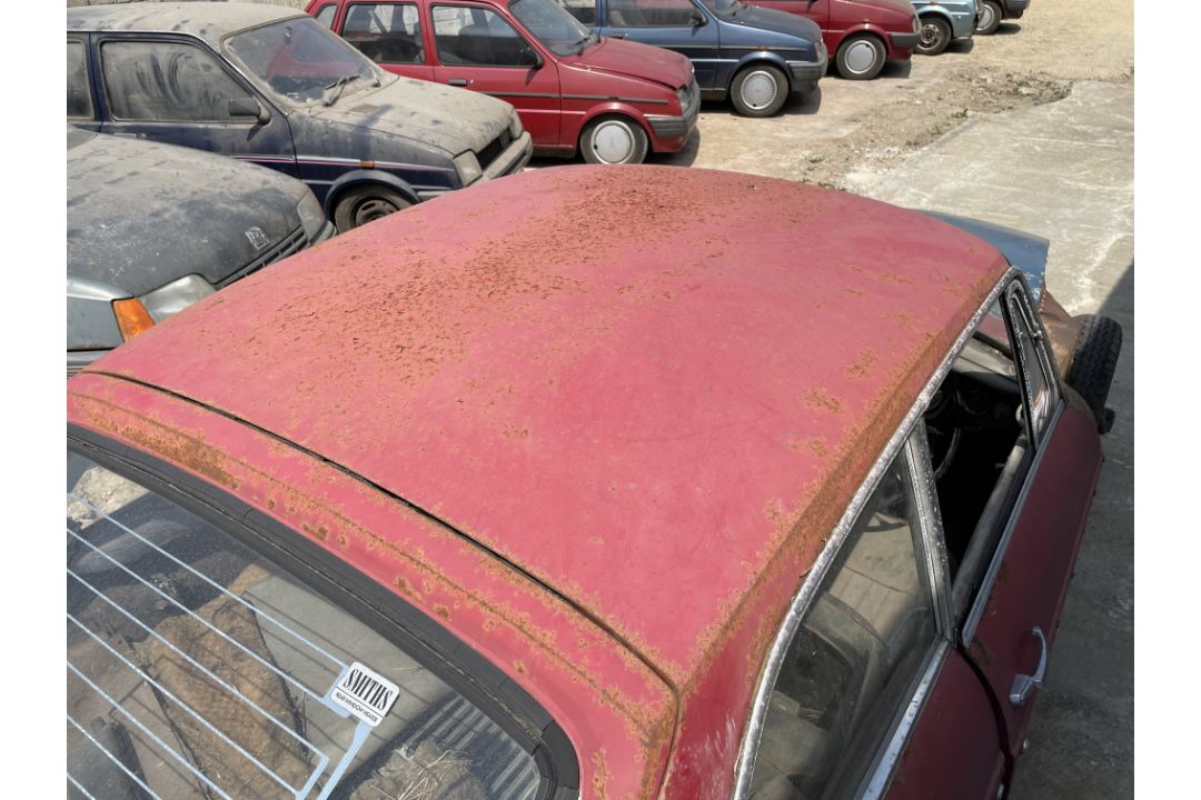 1966 MGB GT Coupe Reg. no. LLB611D Chassis no. GHD3/74435 Engine no. 18GBRUN29839 - Image 7 of 12