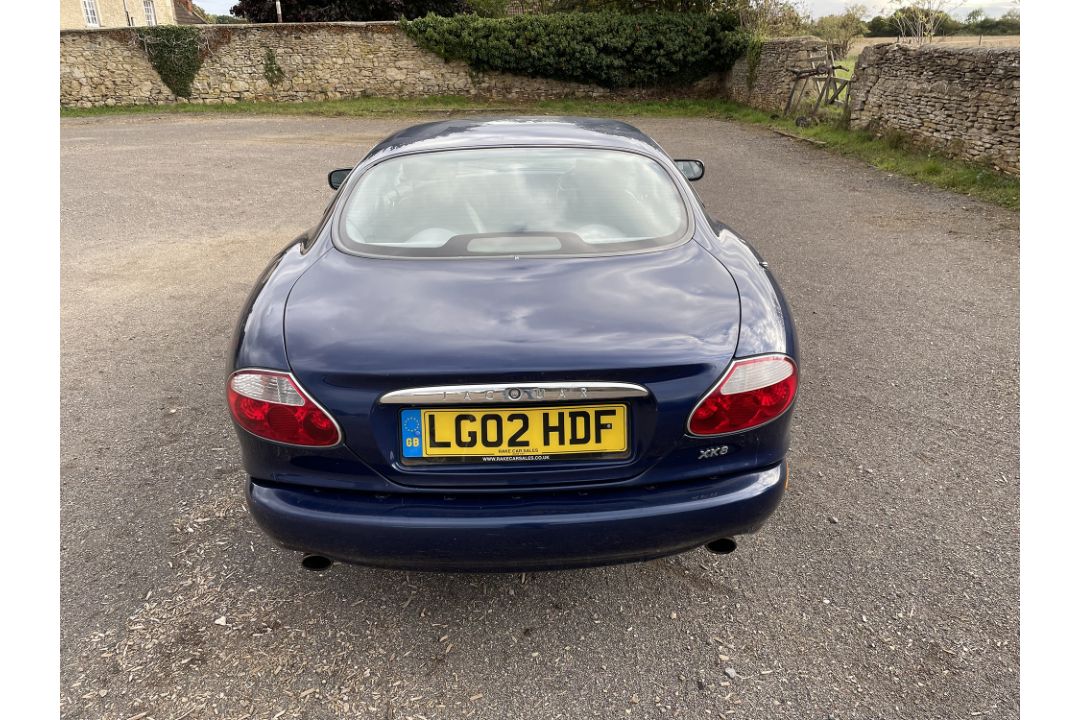 2002 Jaguar XK8 Coupe Reg. no. LG02 HDF Chassis no. SAJAC41M12NA29165 - Image 8 of 11