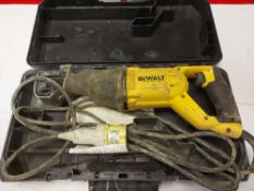 DeWalt DWE305 Reciprocating Saw