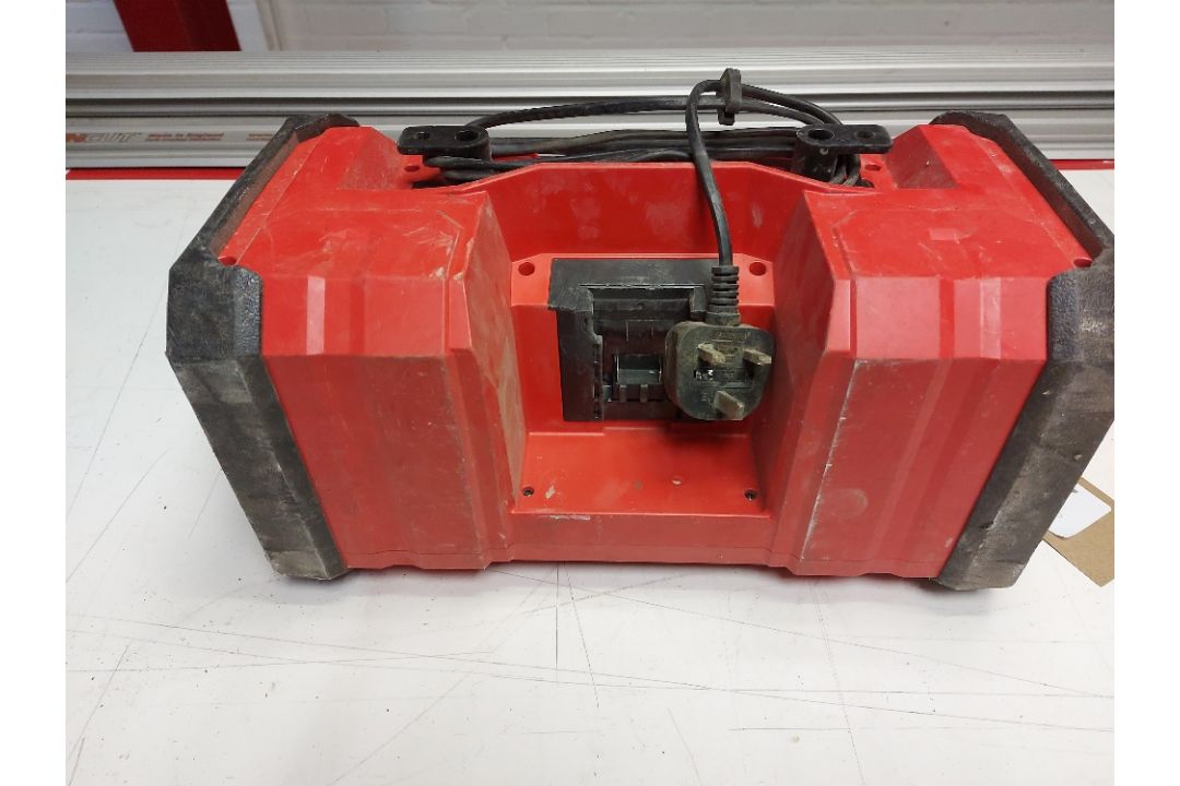 Milwaukee M18-JSRDAB+ Cordless Radio - Image 2 of 3