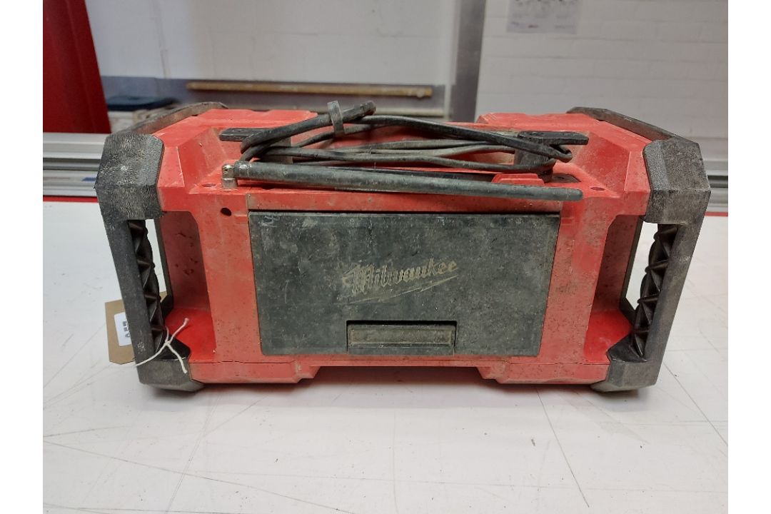 Milwaukee M18-JSRDAB+ Cordless Radio - Image 1 of 3