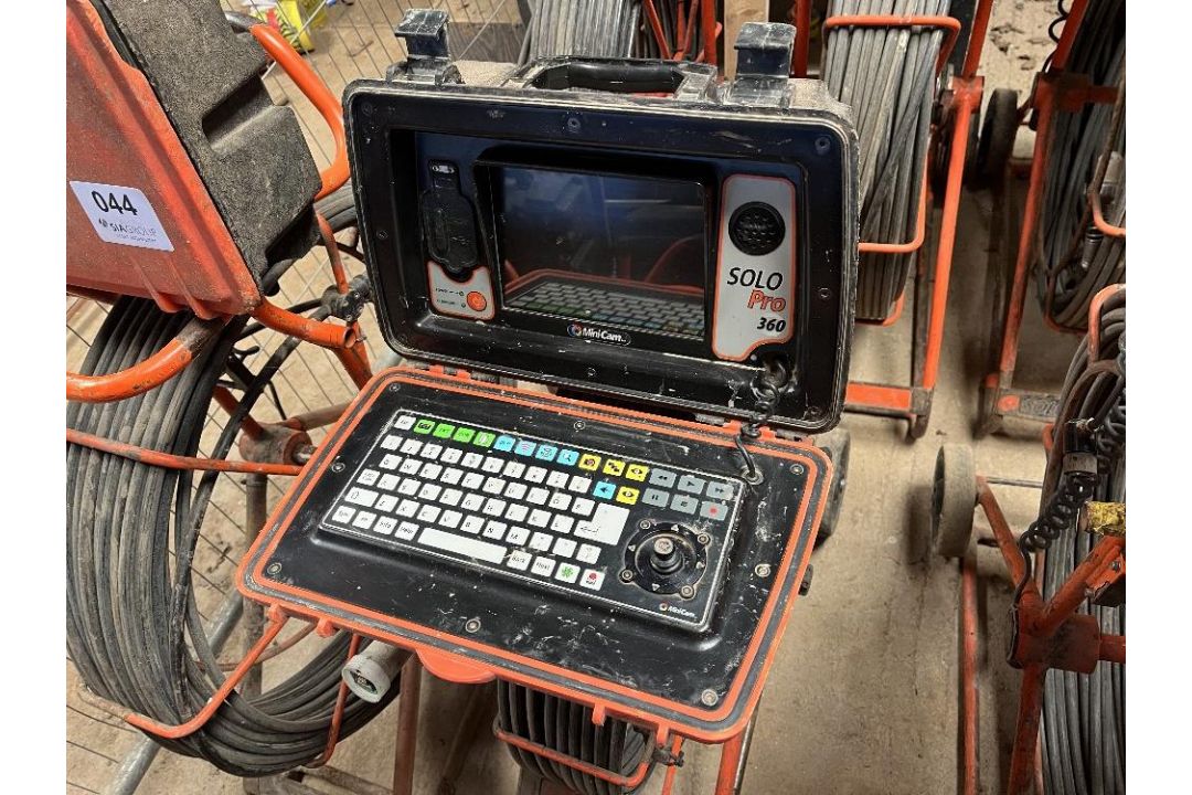 Proteus Minicam System Solo Pro 360 with Cable Reel & Crawler - Image 2 of 7