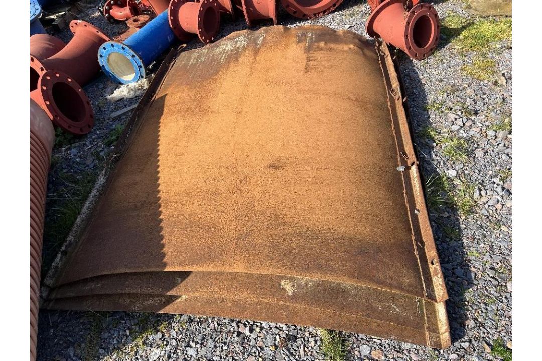 Quantity of Concrete Surrounds - Image 1 of 5