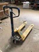 2,500Kg capacity Pallet Truck
