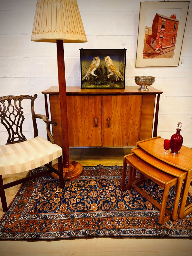 Antiques, Collectables, Silver, Jewellery, Decorative Wares, Paintings, Books, Furniture