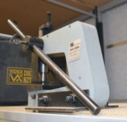 1 x ES Pro 1.4t Bench Mount Press Type 541-309