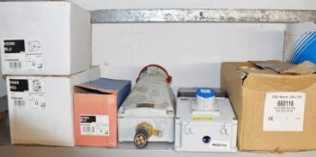 1 x Assorted Job Lot - Includes k9306 Commando Socket, 880116 Comb Unit, K9665 Socket & More