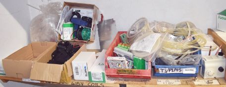 1 x Assorted Job Lot Includes Watts Airflow Filter Monitor, Schneider Feed Through Terminals & More