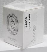 1 x DIPTYQUE Luxury Scented Candle - Baies (Berries) 190G / 6.5Oz - Original Price £54.00