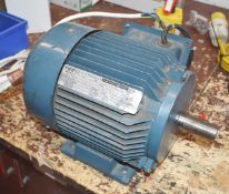 1 x GEC Alpak Induction Motor - 220-240V / 380-415V - Size D90S - Model HA303.13132