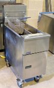 1 x PITCO Commercial Twin Tank Solstice Natural Gas Fryer - Model SG14TS - Original RRP £5,099
