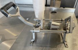 Vogue Potato Chip Cutter - Ref: NA - CL834 - Location: Essex, RM19