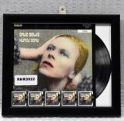 1 x DAVID BOWIE - Hunky Dory Framed Memorabilia