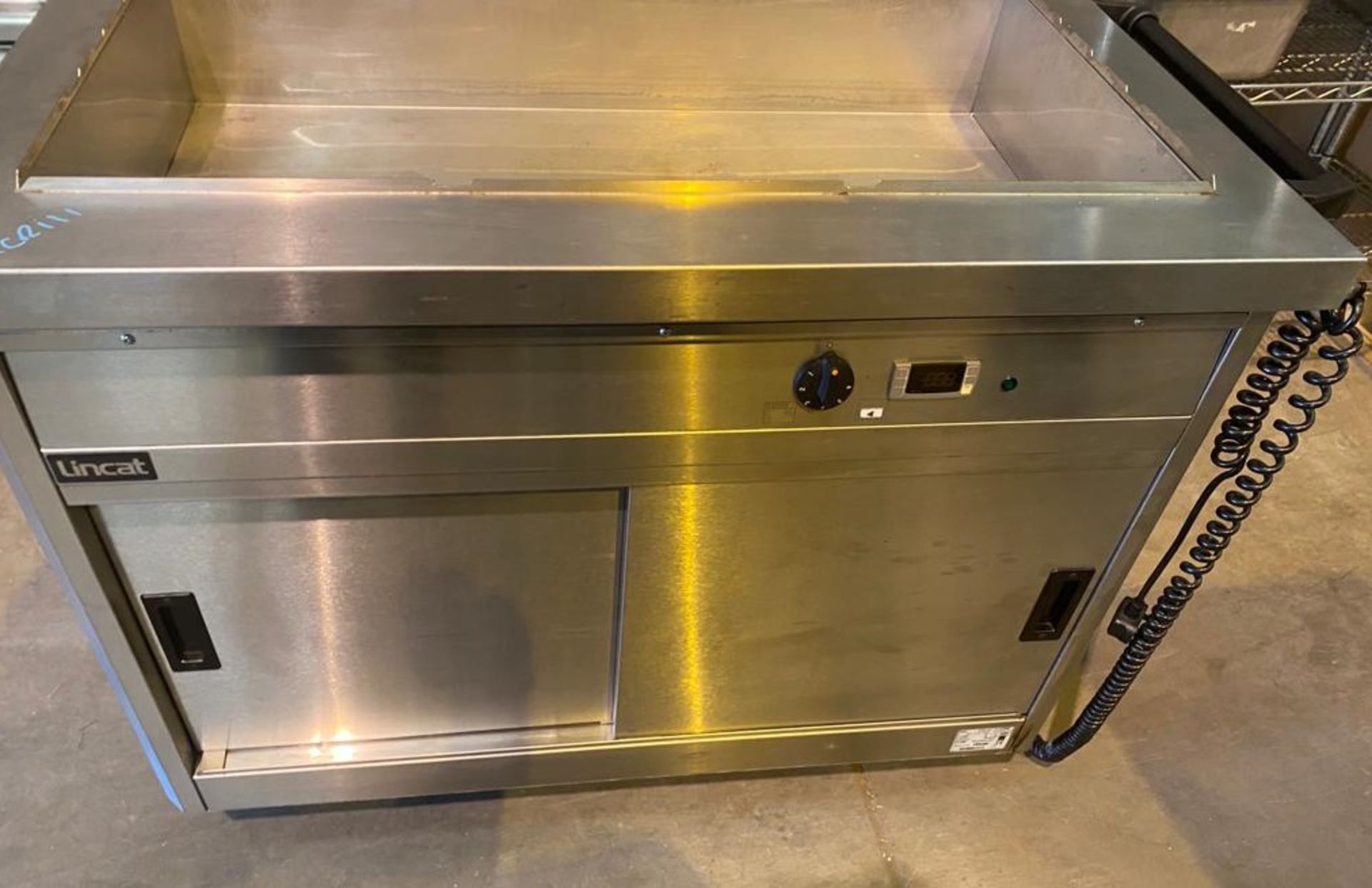 1 x Lincat Panther 670 Series Hot Cupboard with Bain Marie - Model P6B3 - RRP £2,300 - Image 4 of 10