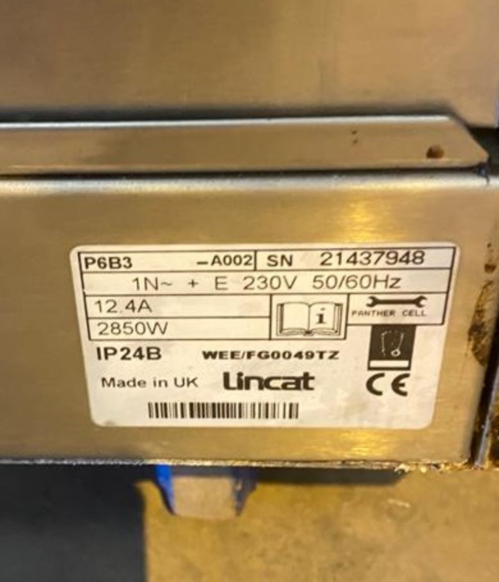 1 x Lincat Panther 670 Series Hot Cupboard with Bain Marie - Model P6B3 - RRP £2,300 - Image 7 of 10