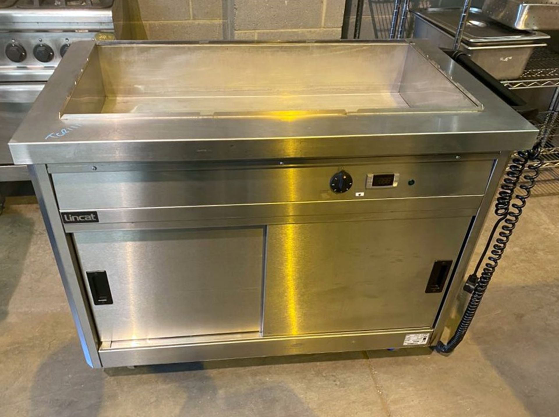 1 x Lincat Panther 670 Series Hot Cupboard with Bain Marie - Model P6B3 - RRP £2,300 - Image 3 of 10