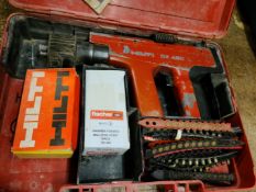 1 x Hilti Dx450 Nail Gun In Case - Ref: CNT160 - CL846 - Location: Oxford OX2This lot is from a