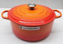1 x LE CREUSET 'Signature' 30cm Round Cast Iron Casserole Dish, Volcanic Orange - Original RRP £355