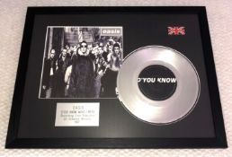 1 x Oasis 'D'You Know What I Mean' Silver 7 Inch Vinyl - Mounted and Presented in Black Frame - Ref: