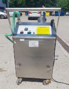 1 x Merrit Filtration Merlin Fat Collection Unit - 230V - CL232 - Ref: JMS242 - Locartion: