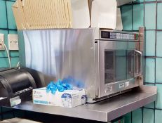 1 x Panasonic NE-1853 1800 Watt Commercial Microwave Oven - Stainless Steel Exterior - RRP £700