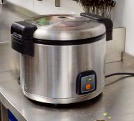 1 x Countertop Rice Cooker With Stainless Steel Finish