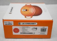 1 x LE CREUSET 'Signature' Enamelled Cast Iron 25cm Oval Casserole Dish In Cerise - RRP £235.00