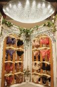 1 x Stunning Centrepiece 2.5m Oval Chandelier Light Fitting - From A World-Renowned London Store