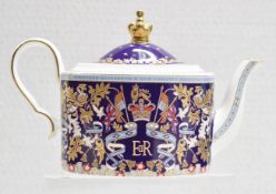 1 x ROYAL COLLECTION TRUST 'Longest Reigning Monarch' Fine Bone China Teapot, Hand Finished with