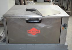 1 x Lincat Panache Commercial Pizza Oven - Stainless Steel - Includes Pizza Paddle - 230V