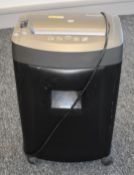 1 x Swordfish Cross Cut 1000XC Office Paper Shredder - Ref: AC269 1FMO - CL646 - Location: