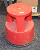1 x Pavo Mobile Rolling Safety Kick Step Platform Stool - 43 cms High