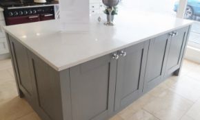 1 x 'Madison' Premium Shaker-style Central Island In Dust Grey *Ex-Display Showroom Model*