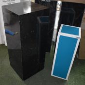 2 x Display Plinths / Podiums - Ex-Display Showroom Piece - Ref: G020 G/IT - CL987 - Location: