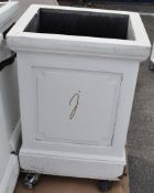 11 x Large Commecial Wooden Outdoor Planters - Ref: HAS2528+2529+2530 G/IT - CL987 - Location: