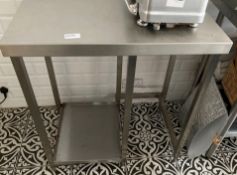 1 x Stainless Steel Prep Table - Dimensions: 90 x 60 x 60 cms - Ref: RVD053 - CL850 - Location: