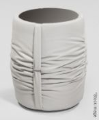 1 x 'Drape' Round ⌀39cm White Marble Tale Top - Unused Crated Stock - Ref: HJL296 WH3 - CL087 -