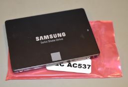 1 x Samsung 860 Evo 500gb SSD